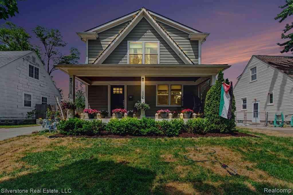 Homes For Sale - 501 N Kenwood Avenue <br/> Royal Oak, MI 48067