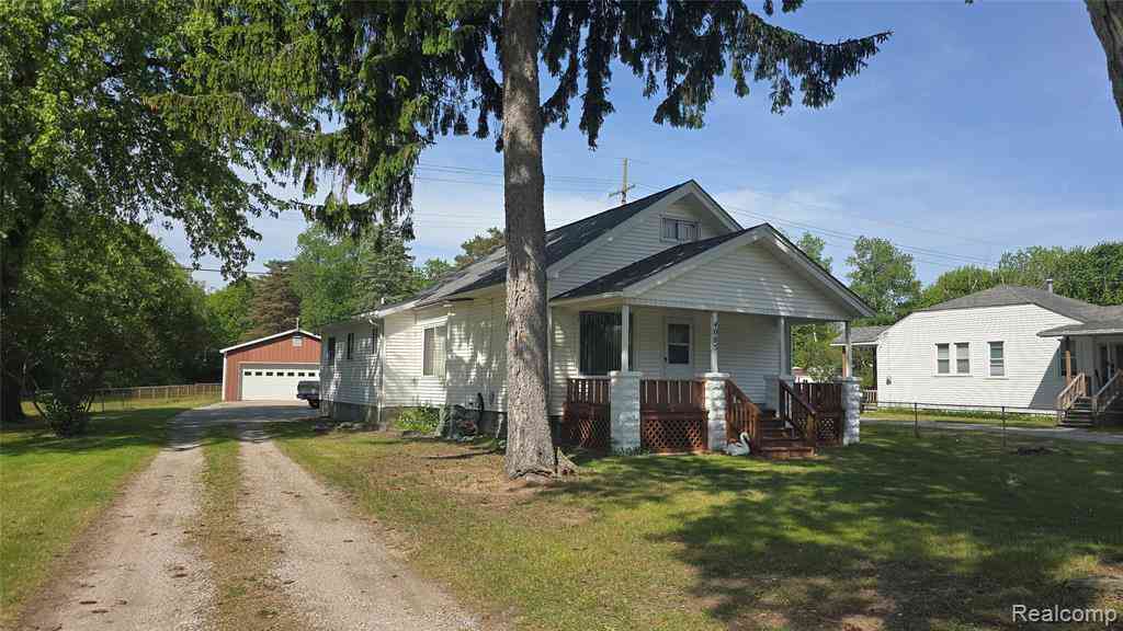 Homes For Sale - 4085 Pine Grove Avenue <br/> Fort Gratiot, MI 48059