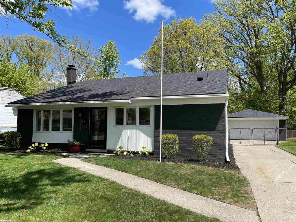 Homes For Sale - 36550 Weideman Street <br/> Clinton Township, MI 48035