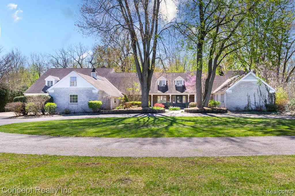Homes For Sale - 3215 Edgevale Drive <br/> Monroe County, Lambertville, MI 48144