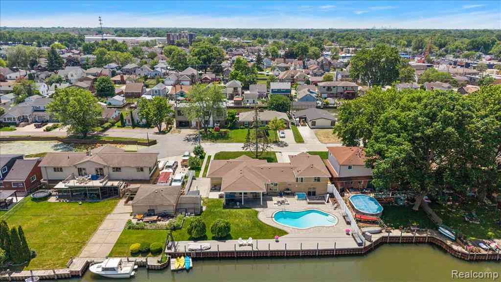 Homes For Sale - 22461 Benjamin Street <br/> Saint Clair Shores, MI 48081