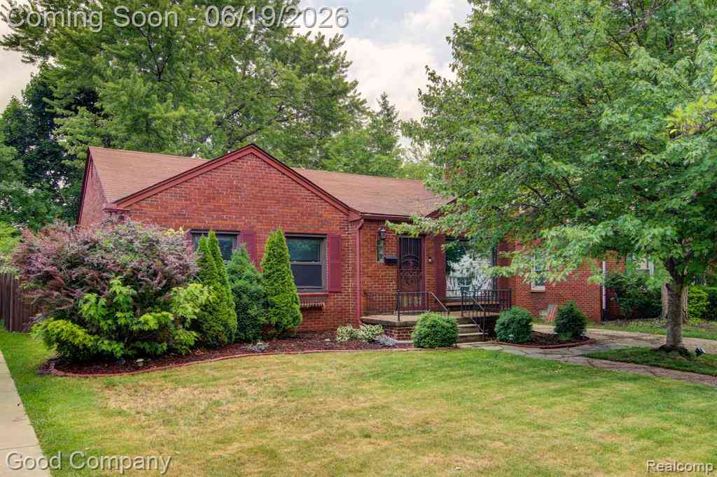 Homes For Sale - 4246 Elmwood Avenue <br/> Oakland County, Royal Oak, MI 48073