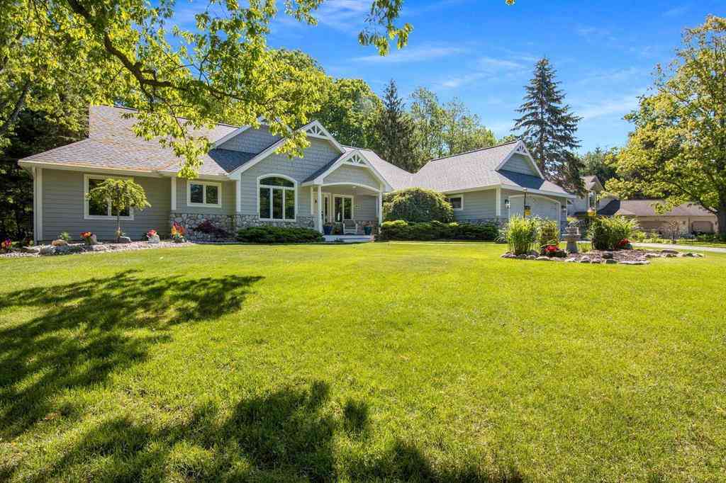 Homes For Sale - 3640 Kennedy Place <br/> Williamsburg, MI 49690