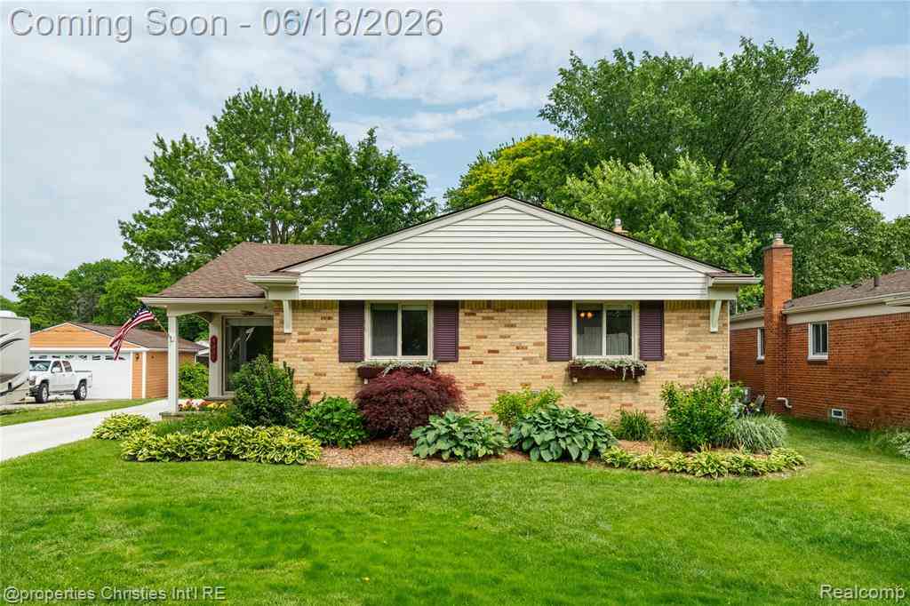 Homes For Sale - 4228 Rosewold Avenue <br/> Royal Oak, MI 48073