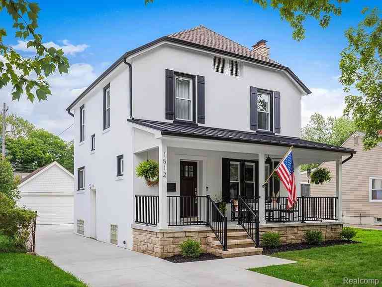 Homes For Sale - 1512 Ferris  <br/> Royal Oak, MI 48067