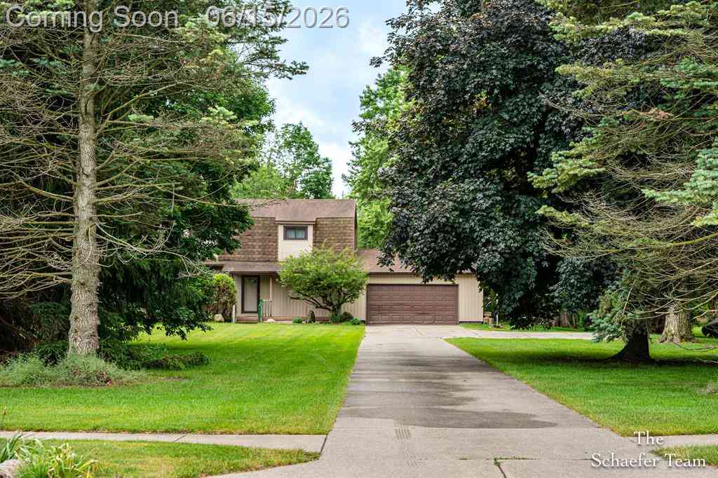 Homes For Sale - 888 Bowes Road Se SE<br/> Lowell, MI 49331