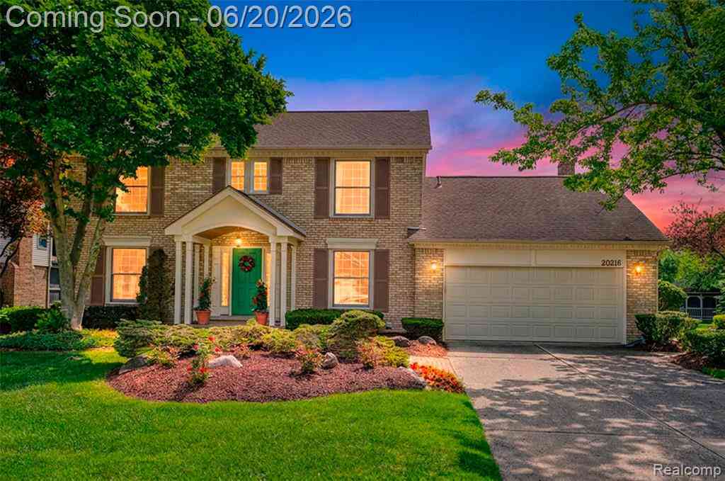 Homes For Sale - 20216 Ellen Drive <br/> Livonia, MI 48152