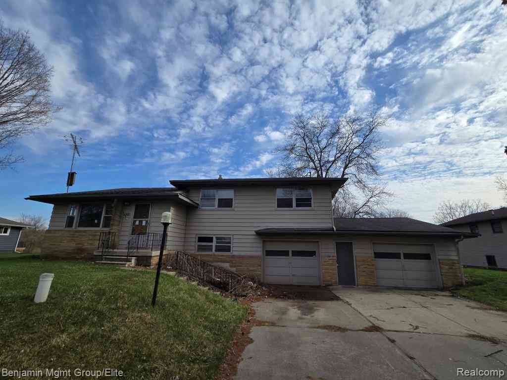 Homes For Sale - 9298 Varodell Drive <br/> Davison, MI 48423