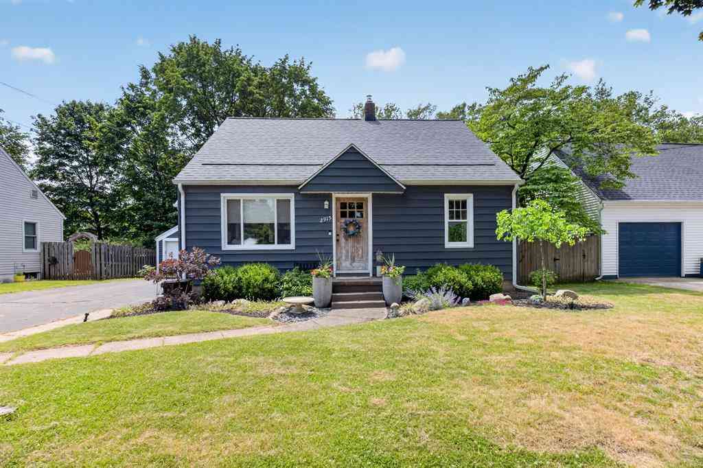 Homes For Sale - 2915 Lorraine Avenue <br/> Kalamazoo, MI 49008