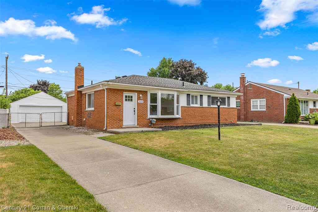 Homes For Sale - 35158 Parkdale Street <br/> Livonia, MI 48150