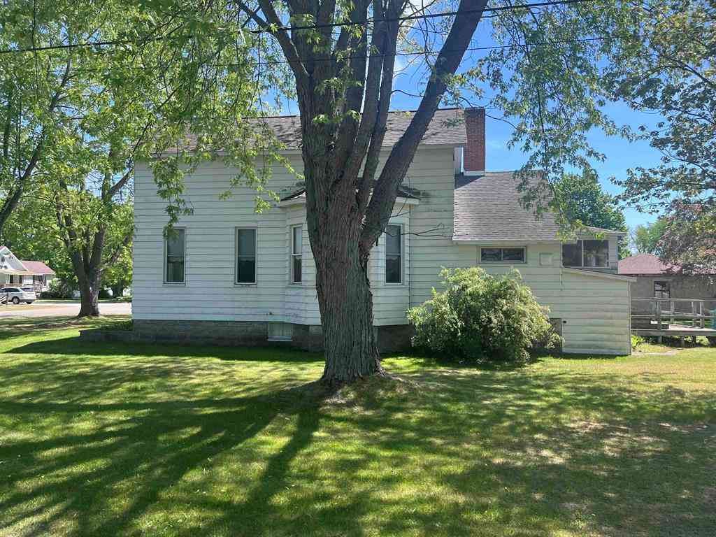 Homes For Sale - 200 Second Avenue <br/> Iosco County, Tawas City, MI 48763
