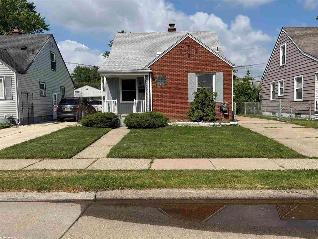 Homes For Rent - 22829 Normandy Avenue <br/> Eastpointe, MI 48021