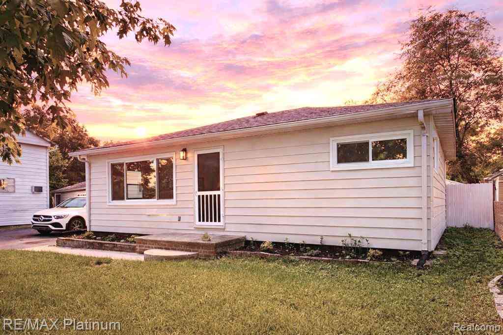 Homes For Sale - 208 Devonshire St  <br/> Ypsilanti, MI 48198