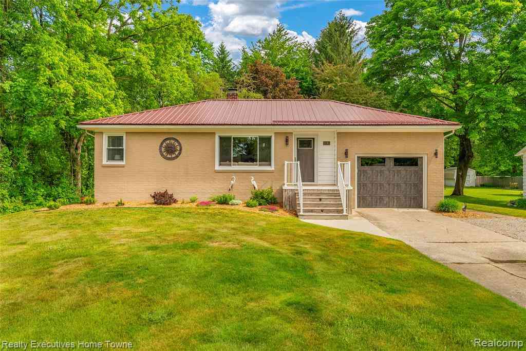 Homes For Sale - 2640 Huckleberry Lane  <br/> Port Huron, MI 48060