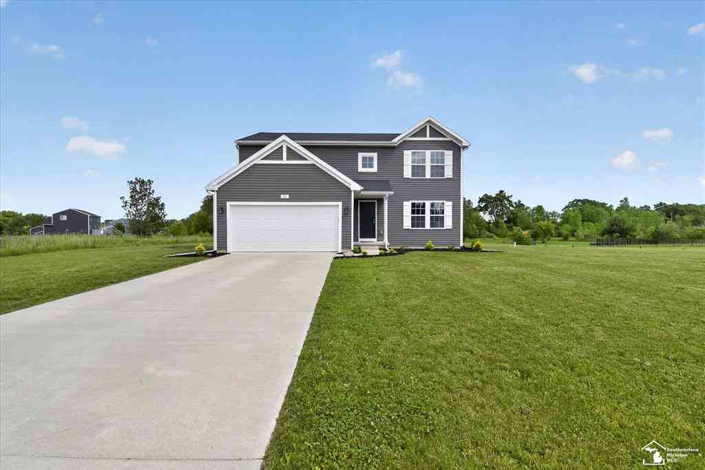 Homes For Sale - 102 Forest Way <br/> Davisburg, MI 48350