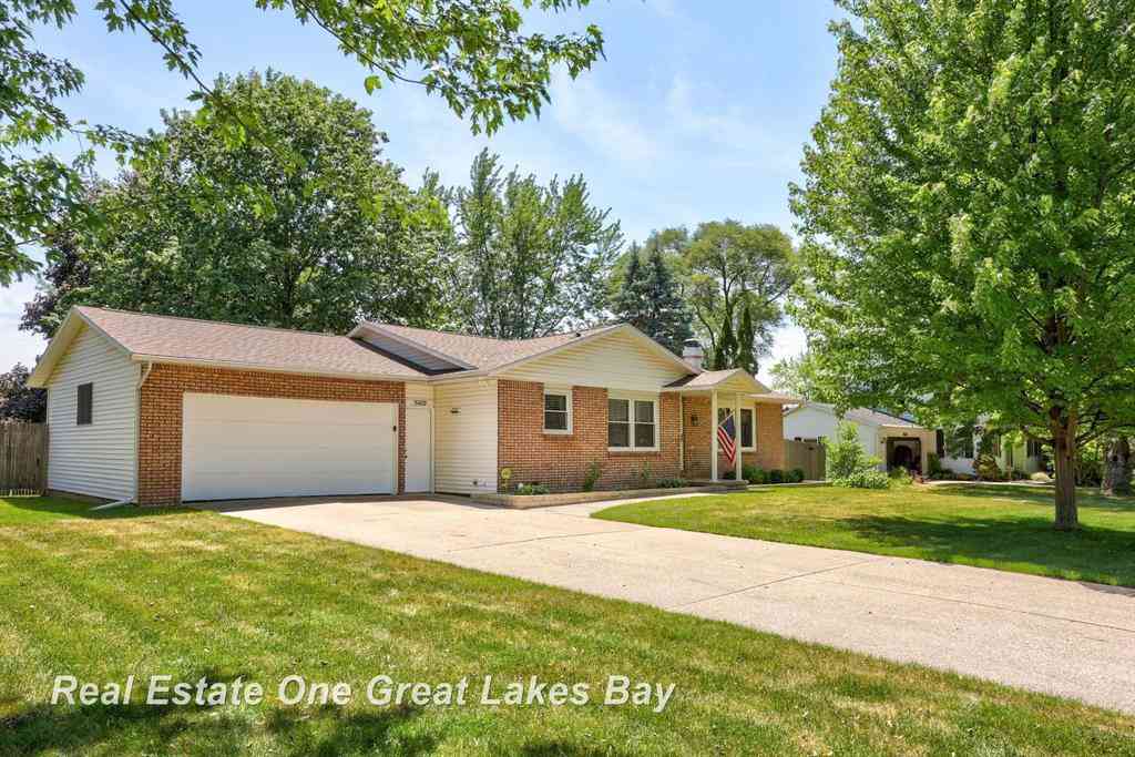 Homes For Sale - 5469 George Street <br/> Saginaw County, Saginaw, MI 48603