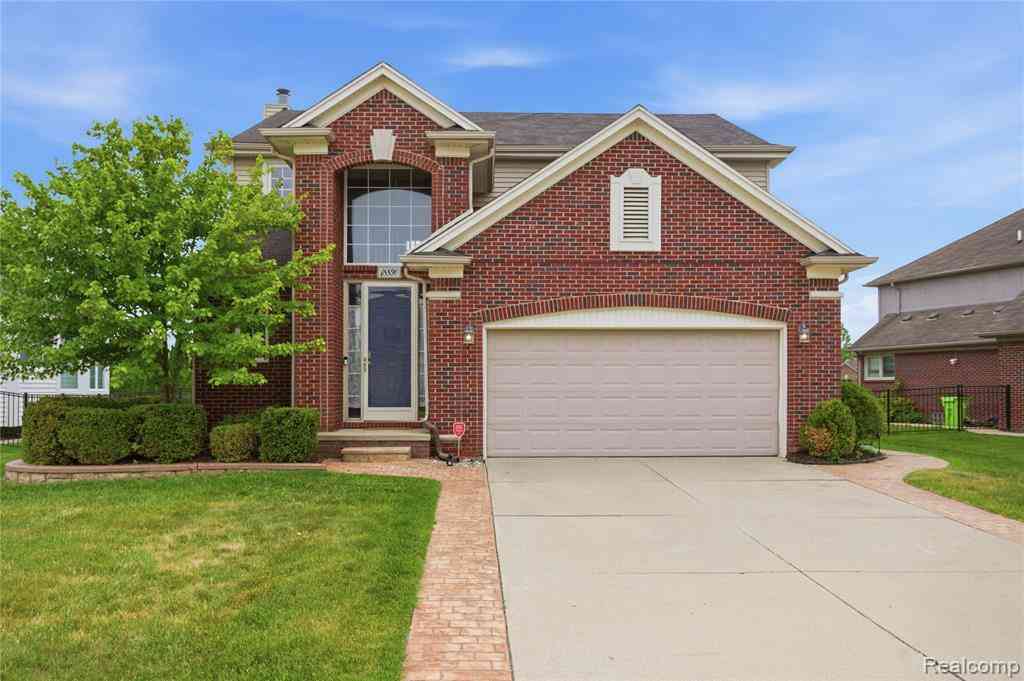 Homes For Sale - 18890 Midway Drive <br/> Macomb County, Macomb, MI 48044