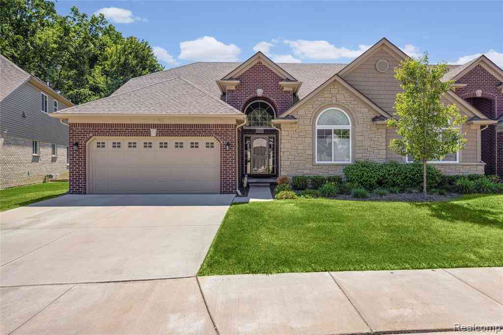 Condo For Sale - 30289 Berghway Trail  #44<br/> Warren, MI 48092