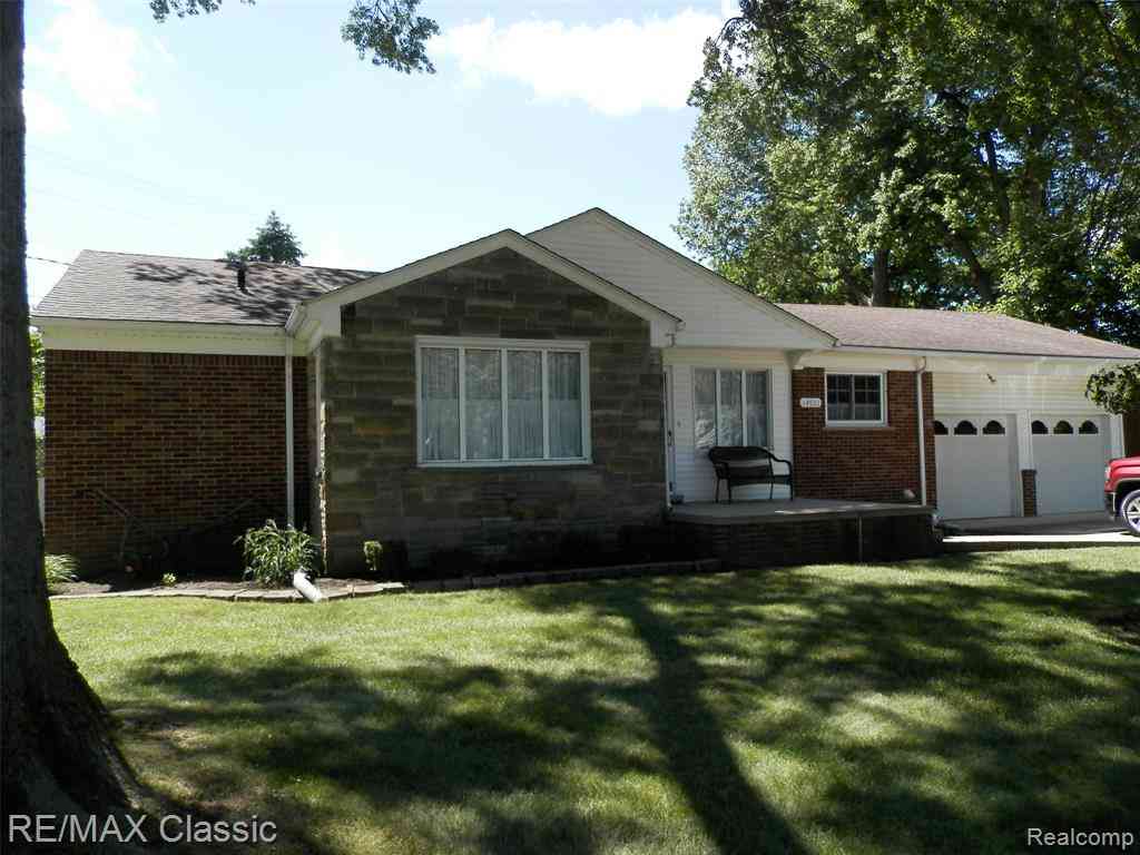 Homes For Sale - 14921 Delaware Avenue <br/> Redford, MI 48239