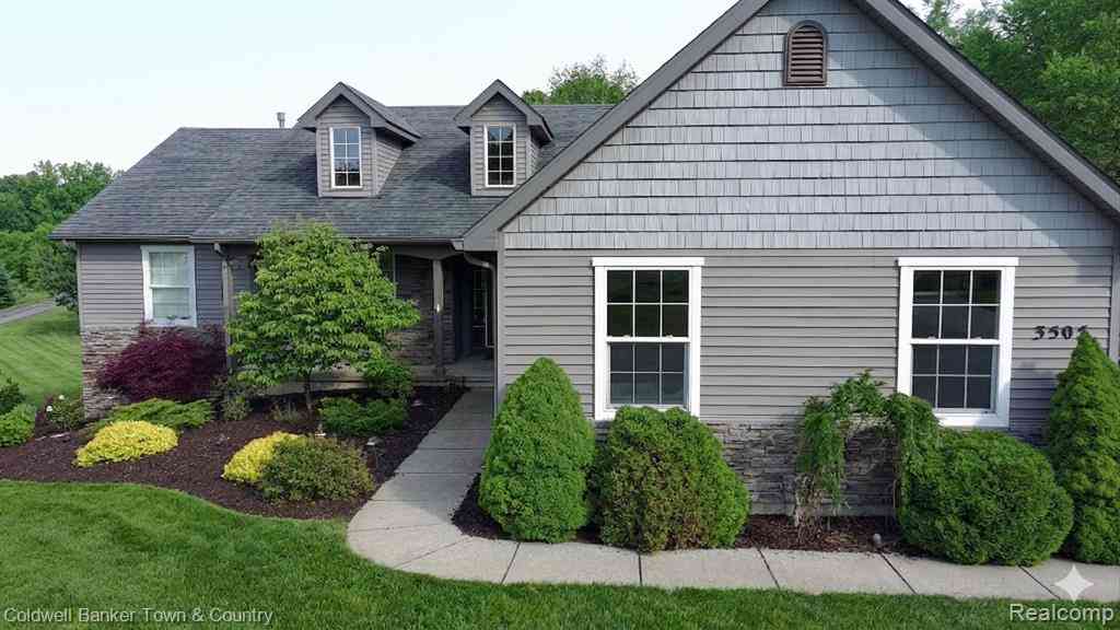 Homes For Sale - 3505 Prescott Drive <br/> Howell, MI 48843