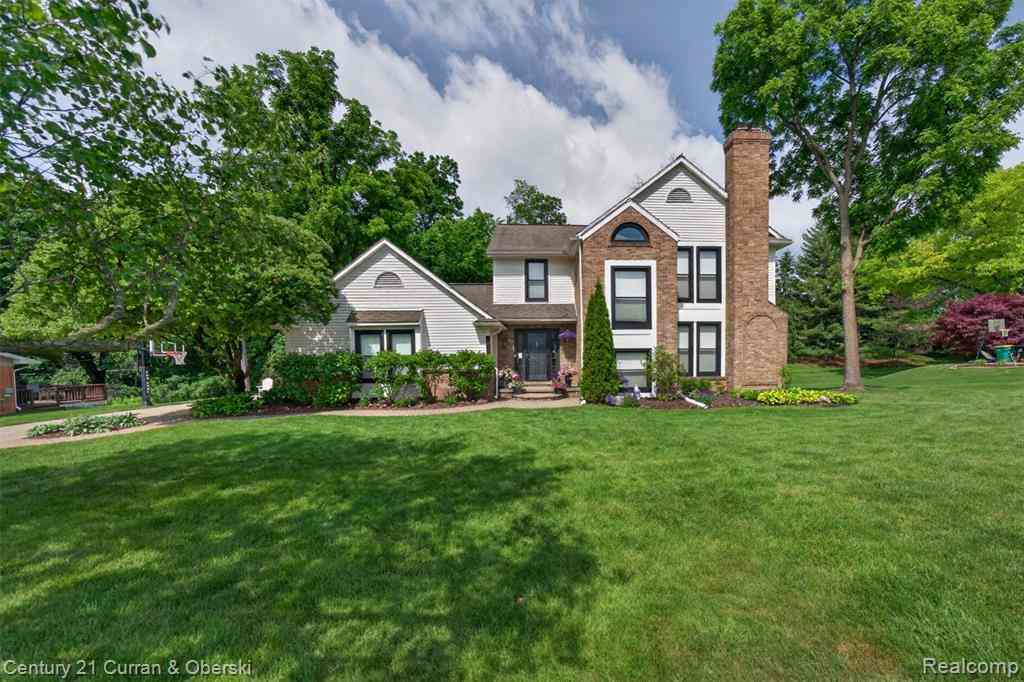 Homes For Sale - 30999 Sudbury Street <br/> Farmington, MI 48331