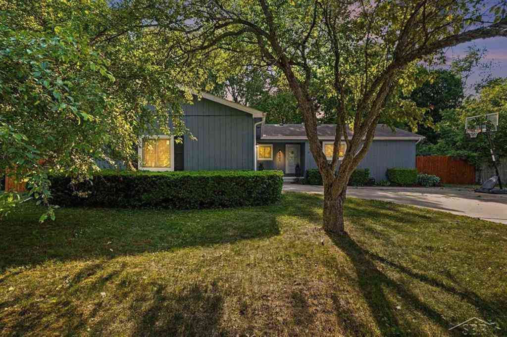 Homes For Sale - 5401 Drake Street <br/> Midland County, Midland, MI 48640
