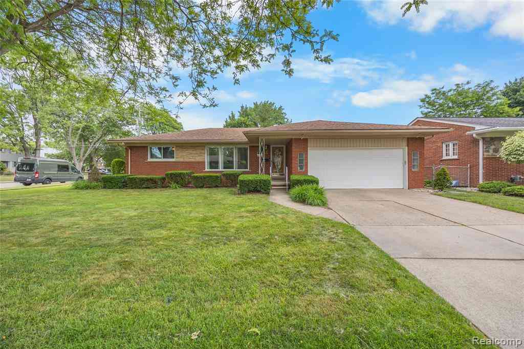 Homes For Sale - 30064 Bentley Street <br/> Livonia, MI 48154