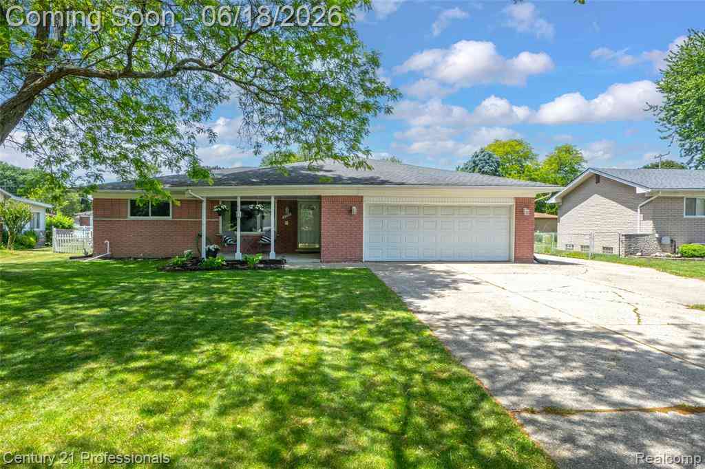 Homes For Sale - 37717 Maas Drive <br/> Sterling Heights, MI 48312