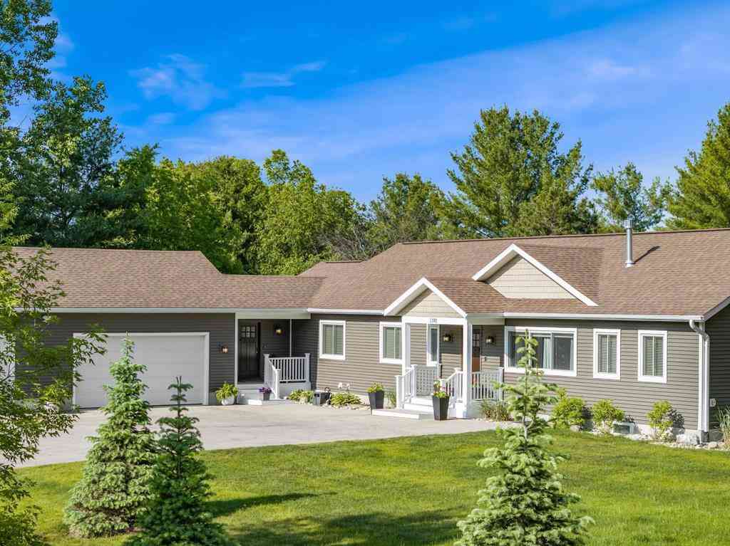 Homes For Sale - 3390 Epps Lane <br/> Traverse City, MI 49686