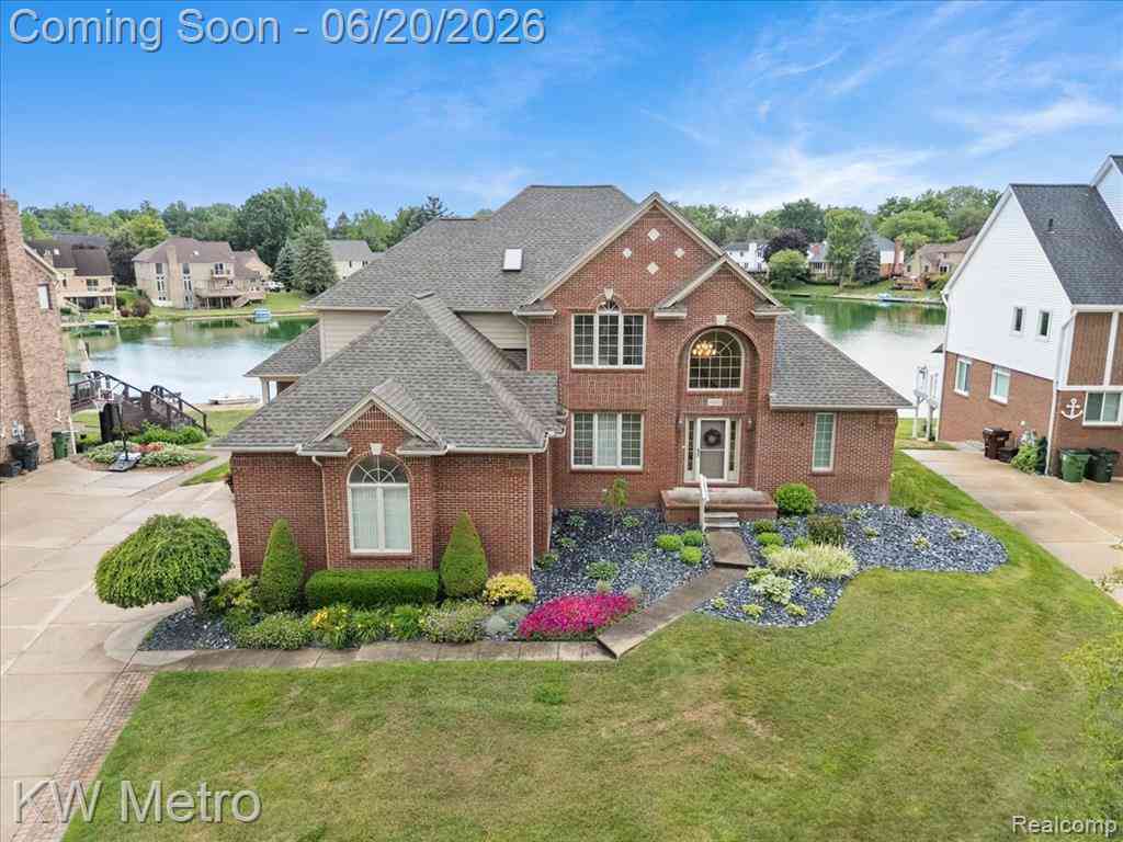 Homes For Sale - 49145 White Mill Drive <br/> Utica, MI 48317
