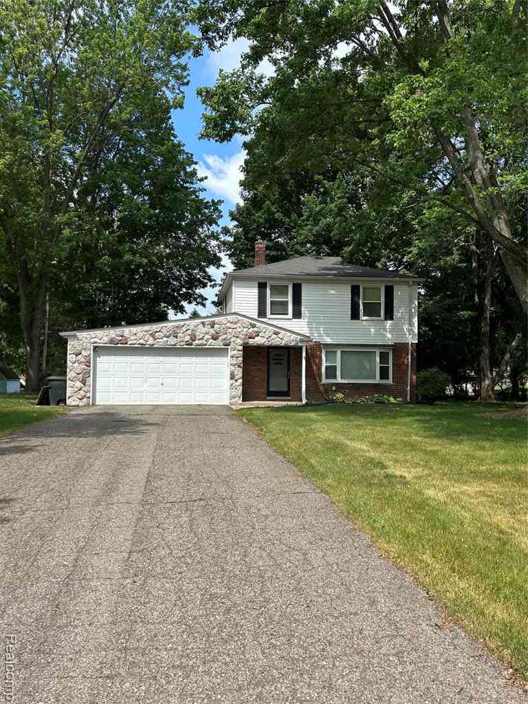 Homes For Rent - 3364 Elder Road <br/> West Bloomfield, MI 48324
