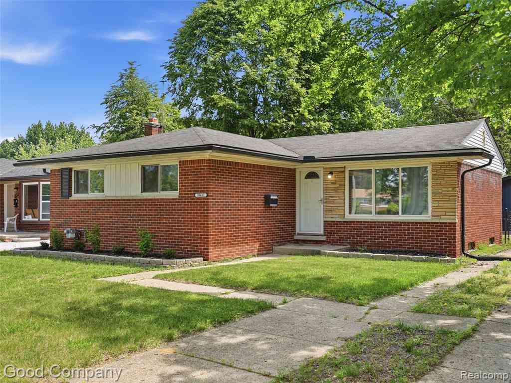 Homes For Sale - 30632 Hayes Road <br/> Roseville, MI 48066