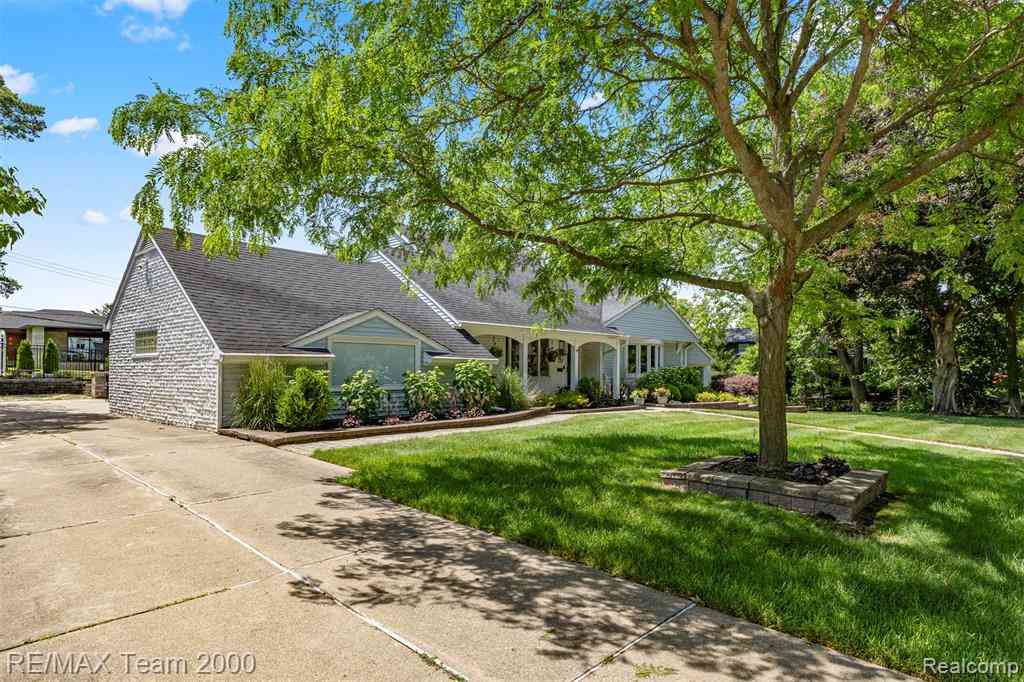 Homes For Sale - 137 N Brady Road <br/> Dearborn, MI 48124