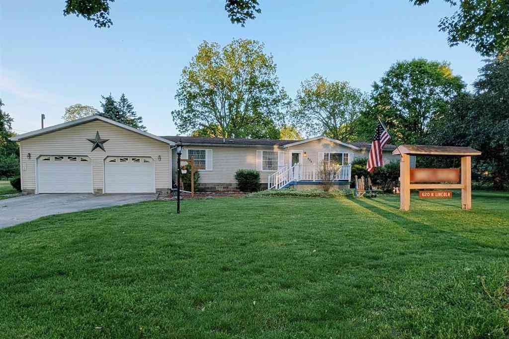 Homes For Sale - 620 N Lincoln  <br/> Stanton, MI 48888