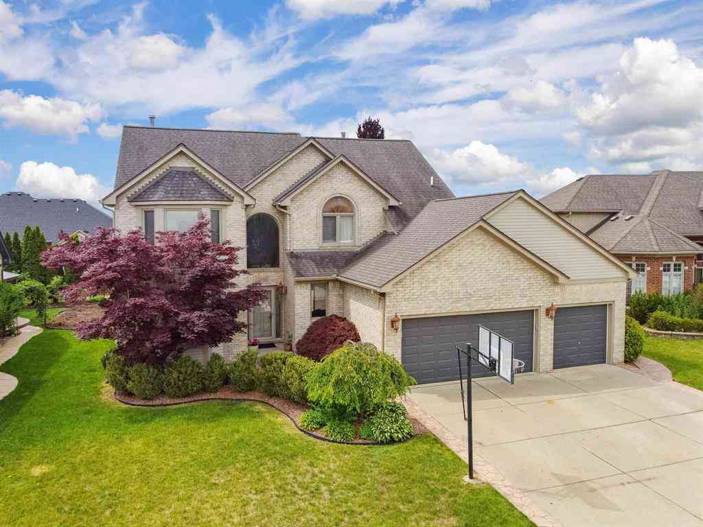 Homes For Sale - 20084 Newcastle Court <br/> Macomb, MI 48044