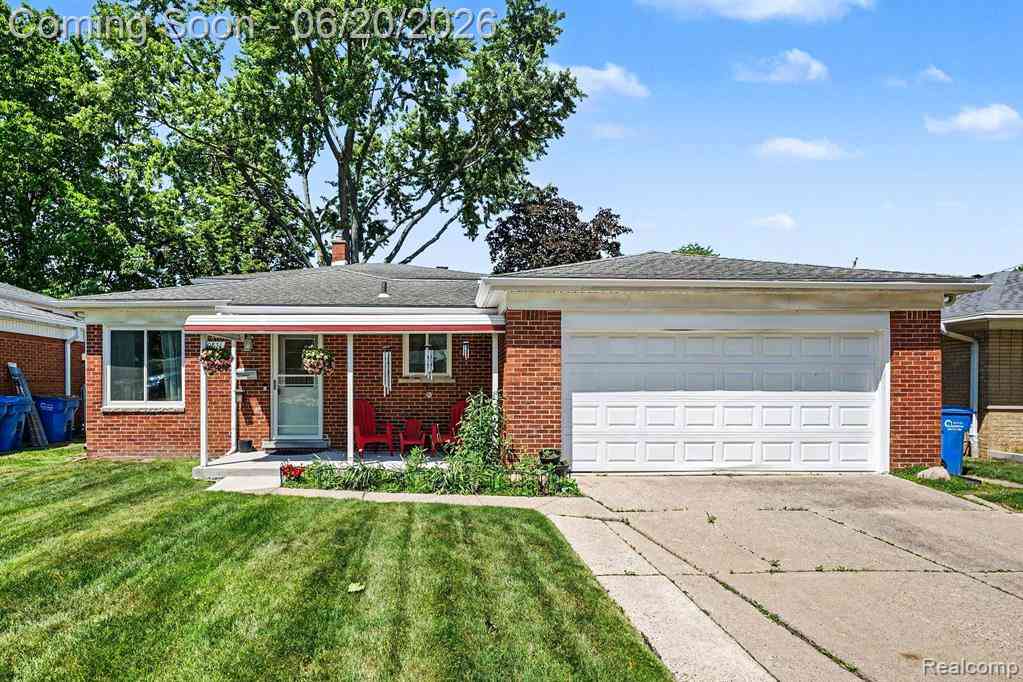Homes For Sale - 30831 Ridgefield Avenue <br/> Warren, MI 48088
