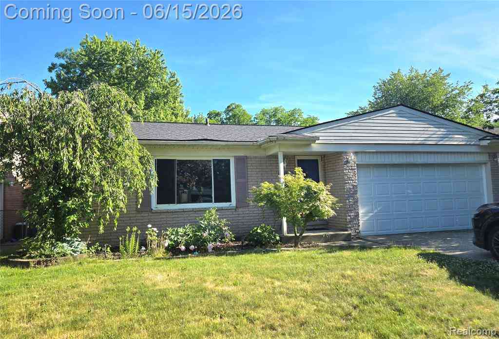 Homes For Sale - 39857 John Drive <br/> Canton, MI 48187