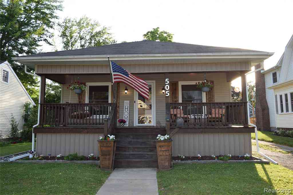 Homes For Sale - 505 N Marquette Street <br/> Durand, MI 48429