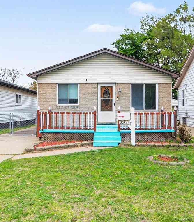 Homes For Sale - 22844 Hillock Avenue <br/> Macomb County, Warren, MI 48089