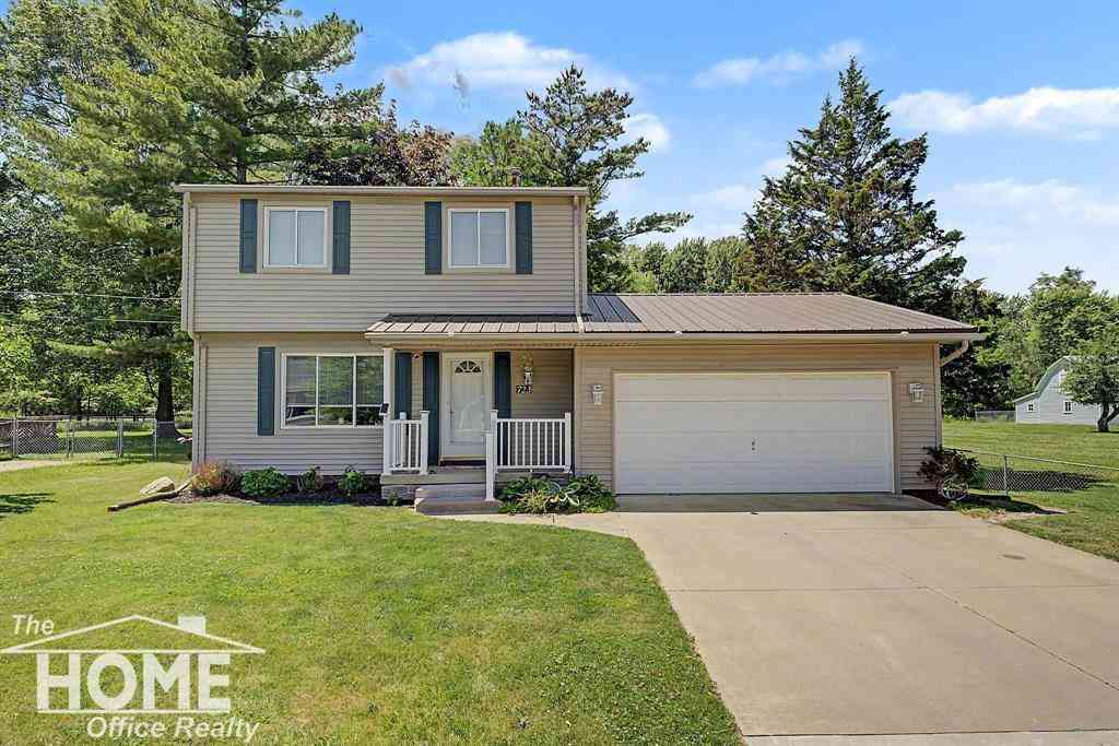 Homes For Sale - 723 Center Street <br/> Shiawassee County, Owosso, MI 48867