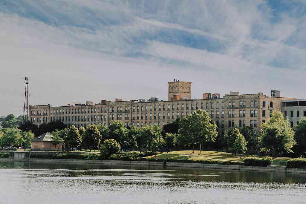 Condo For Sale - 940 Monroe Avenue Nw NW #SUITE 107<br/> Grand Rapids, MI 49503