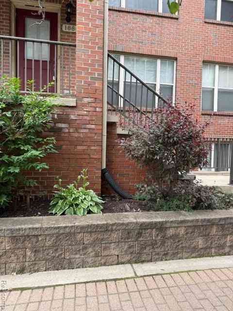 Condo For Rent - 166 Tiffany Lane <br/> Royal Oak, MI 48067