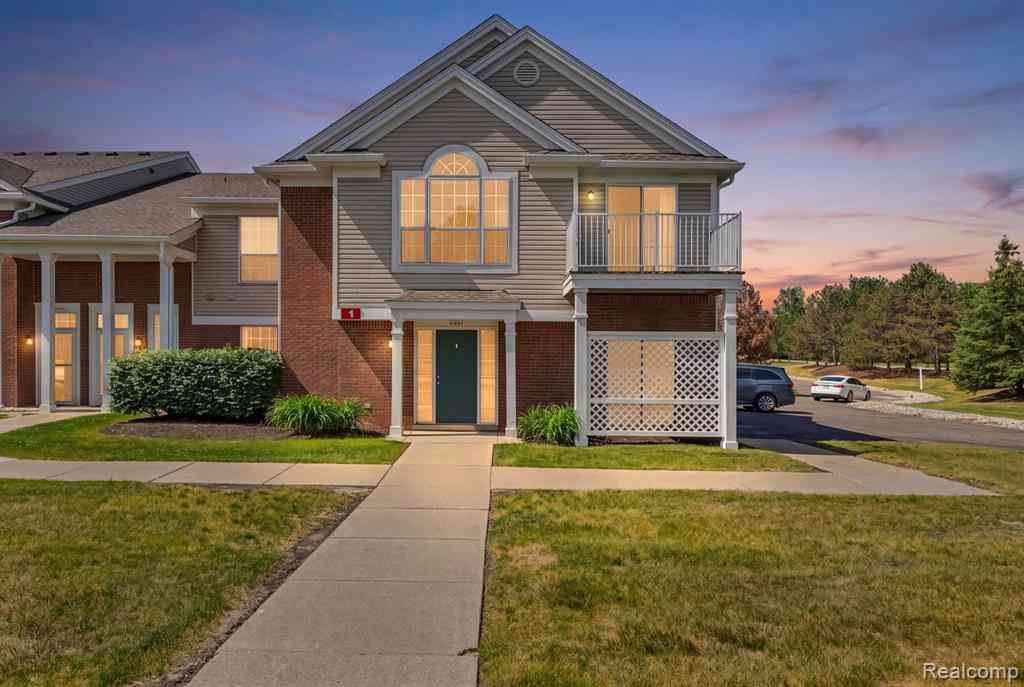 Condo For Rent - 16901 Carriage Way <br/> Northville, MI 48168