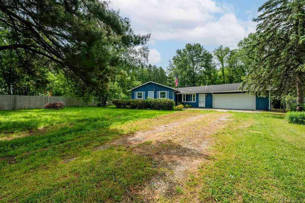 Homes For Sale - 2326 Ann Court <br/> Berrien County, Stevensville, MI 49127