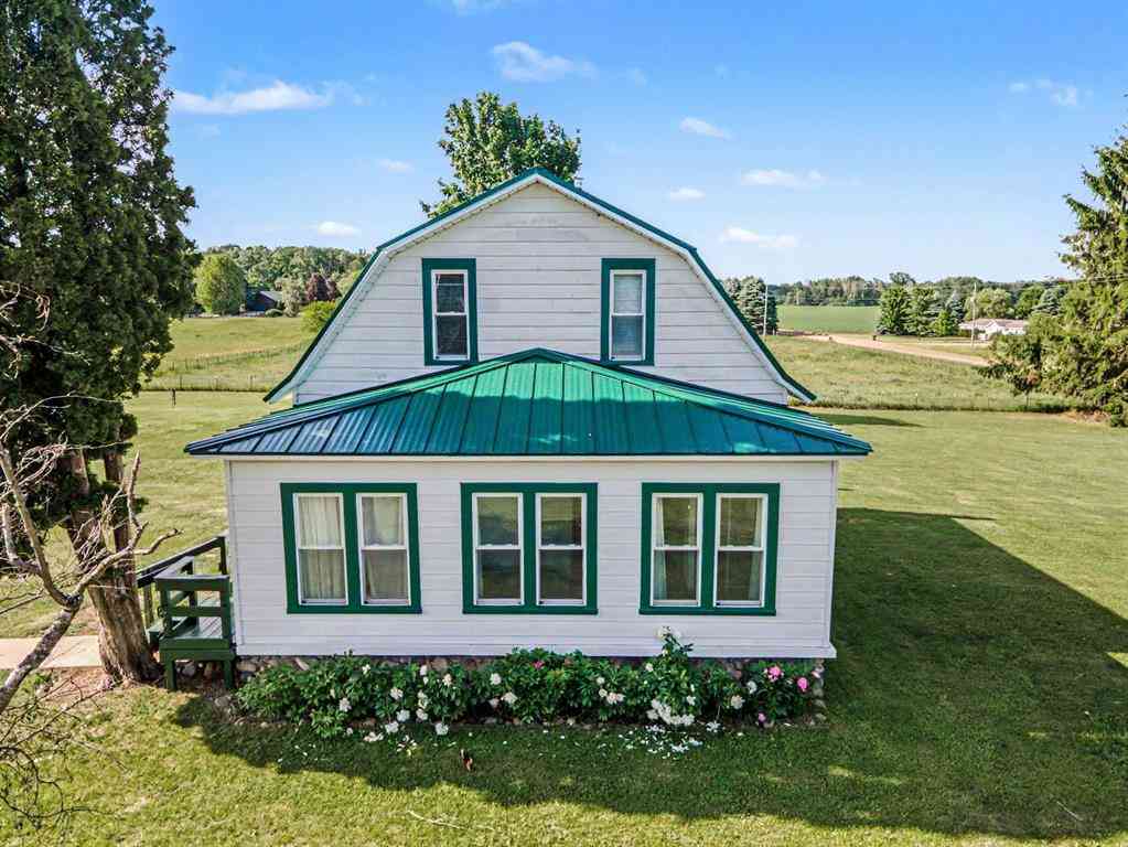 Homes For Sale - 10981 Madison Road <br/> Gratiot County, Elwell, MI 48832