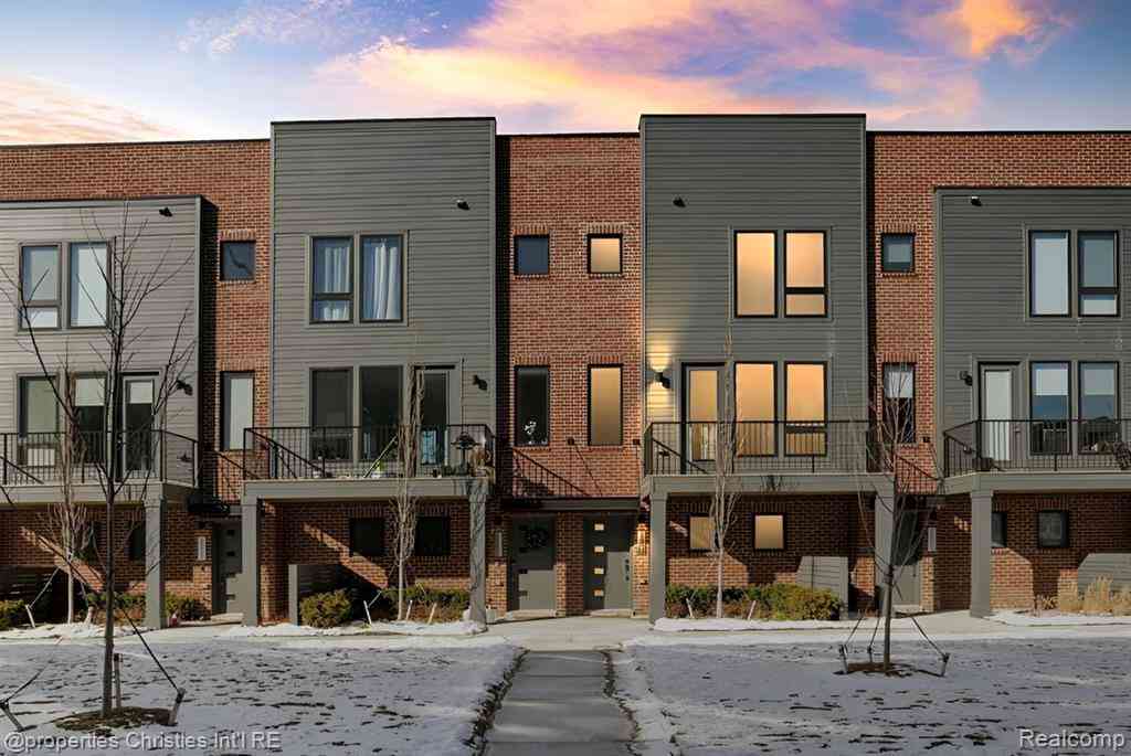 Condo For Sale - 1507 W Fisher Freeway <br/> Detroit, MI 48216