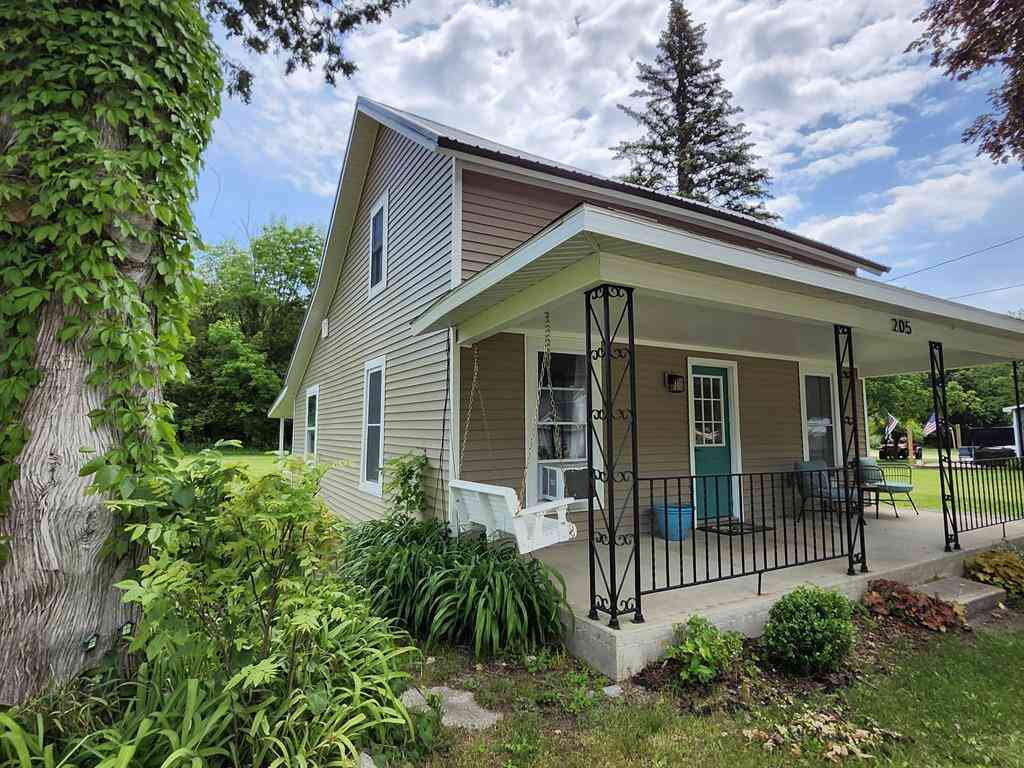 Homes For Sale - 205 S Columbia Avenue <br/> Mason County, Scottville, MI 49454