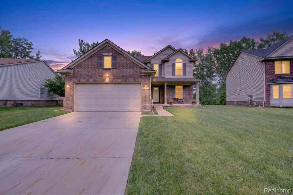 Homes For Sale - 6119 Treetops Drive <br/> Romulus, MI 48174