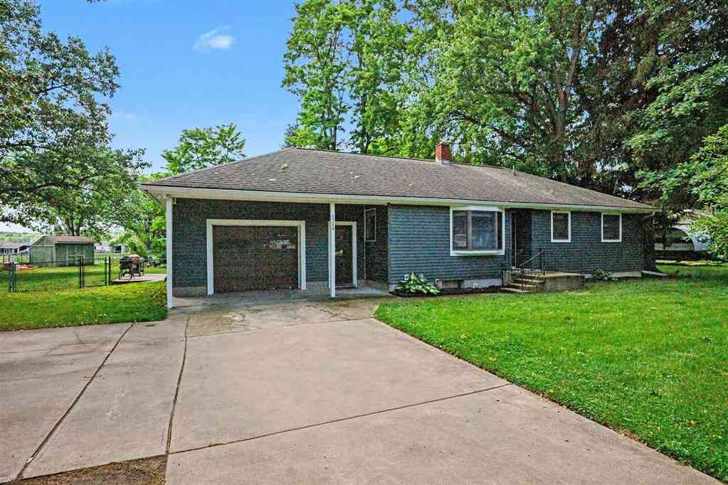 Homes For Sale - 1200 E X Avenue <br/> Kalamazoo County, Vicksburg, MI 49097