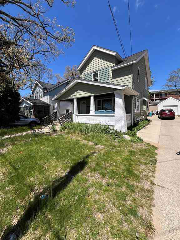 Homes For Sale - 1321 Burton Street Se SE<br/> Kent County, Grand Rapids, MI 49507